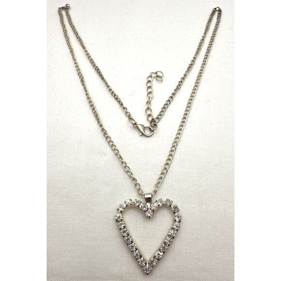 Romantic Minimalist Y2k Heart Pendant Necklace Rhinestones Silver-Tone Soft Girl - Picture 2 of 9